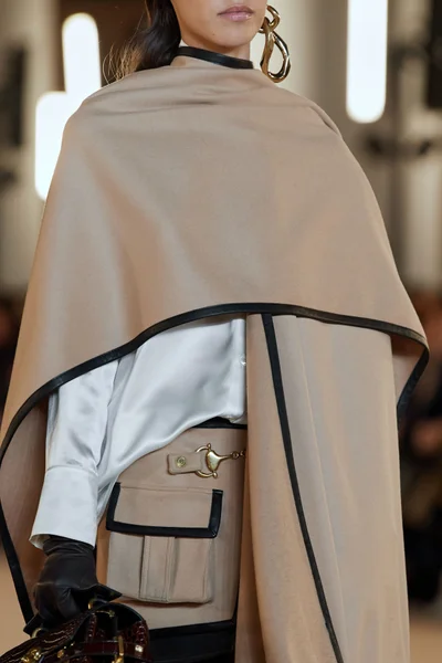 Look 23